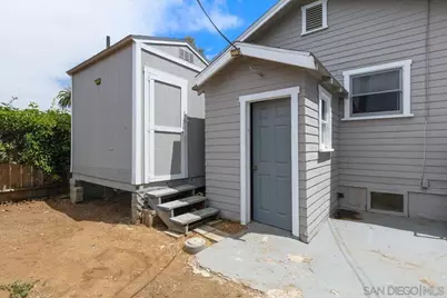  421 S Tremont St, Oceanside, CA 92054 - Photo 21