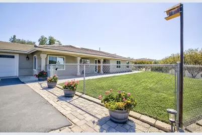  27611 Kiavo Dr, Valley Center, CA 92082 - Photo 5