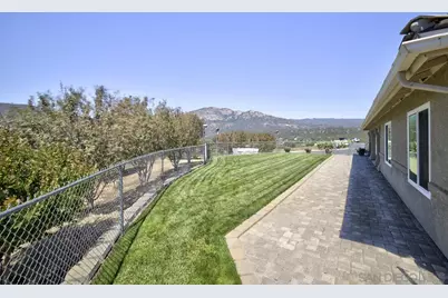  27611 Kiavo Dr, Valley Center, CA 92082 - Photo 33