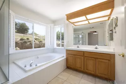  27611 Kiavo Dr, Valley Center, CA 92082 - Photo 25