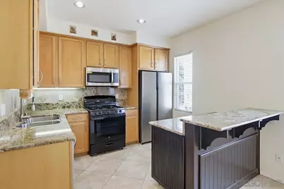  7613 Family Circle, San Diego, CA 92111 - Photo 5