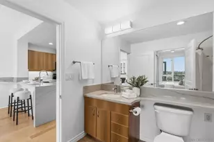 300 W Beech St, San Diego, CA 92101 - Photo 17
