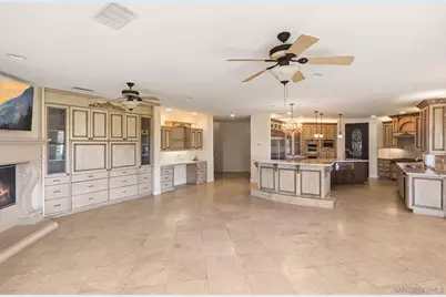  20420 Wendy Ln, Murrieta, CA 92562 - Photo 5