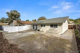 4429 Robbins St, San Diego, CA 92122 - Photo 29