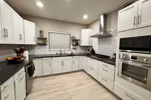 38825 Charlesworth Dr, Cathedral City, CA 92234 - Photo 9