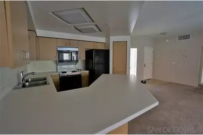  655 Columbia St #110, San Diego, CA 92101 - Photo 5