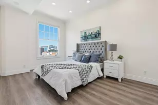 702 Ash St, San Diego, CA 92101 - Photo 23