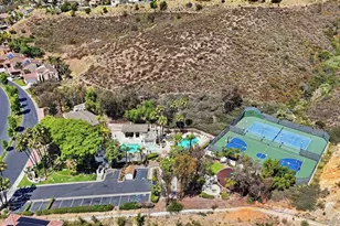 10457 Lake Breeze Dr, Spring Valley, CA 91977 - Photo 3