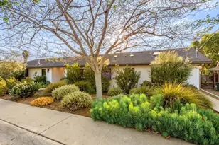 8804 Robinhood Ln, La Jolla, CA 92037 - Photo 3