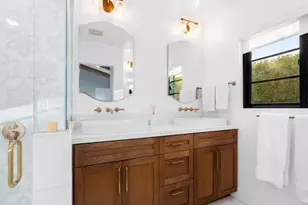 8804 Robinhood Ln, La Jolla, CA 92037 - Photo 19