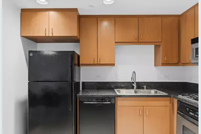  550 15th St #703, San Diego, CA 92101 - Photo 15