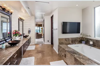  5390 Carlsbad Boulevard, Carlsbad, CA 92008 - Photo 21