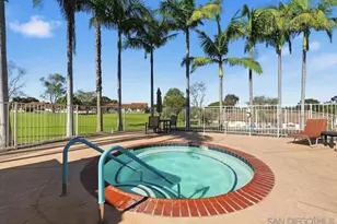 245 Fairlee Ln, Encinitas, CA 92024 - Photo 15