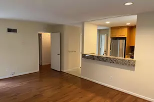 7405 Charmant Dr, San Diego, CA 92122 - Photo 5