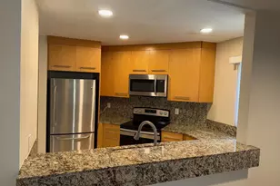 7405 Charmant Dr, San Diego, CA 92122 - Photo 7