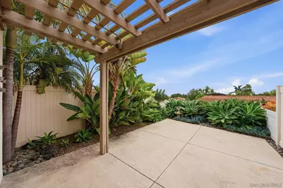 957 Fir Tree Pl., Carlsbad, CA 92011 - Photo 27
