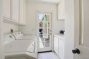 6859 Avenida Andorra, La Jolla, CA 92037 - Photo 35
