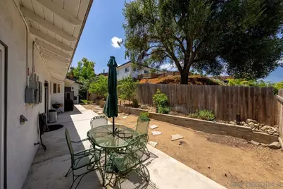  705 Beacon Pl, Escondido, CA 92025 - Photo 39