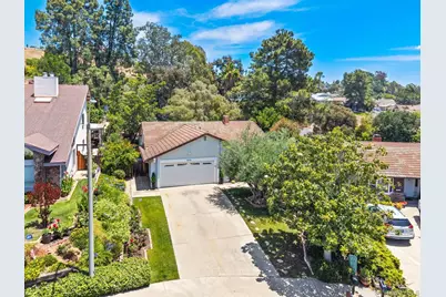  2070 Fuerte Lane, Escondido, CA 92026 - Photo 5