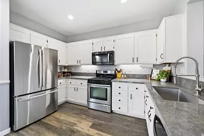  4484 Brisbane Way #5, Oceanside, CA 92058 - Photo 7