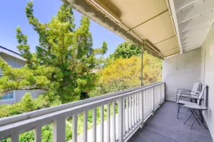 5552 Caminito Herminia, La Jolla, CA 92037 - Photo 17