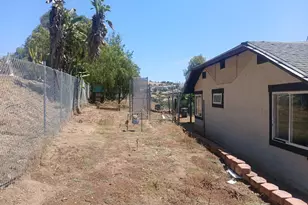 2530 Cherimoya, Vista, CA 92084 - Photo 31