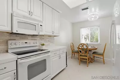  29549 Circle R Greens Dr., Escondido, CA 92026 - Photo 19
