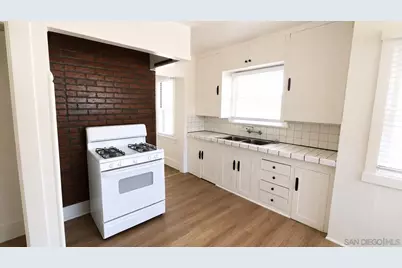  802-6 Sutter Street, San Diego, CA 92103 - Photo 9