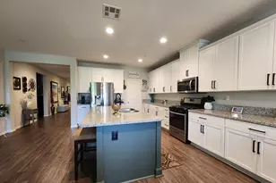 24959 Bridlewood Cir, Menifee, CA 92584 - Photo 9