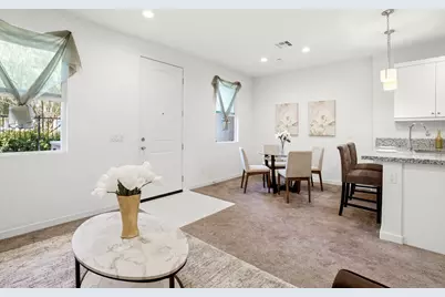  4129 Sitio Flor, Oceanside, CA 92057 - Photo 5