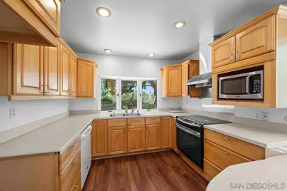 4452 Camrose Avenue, San Diego, CA 92122 - Photo 9