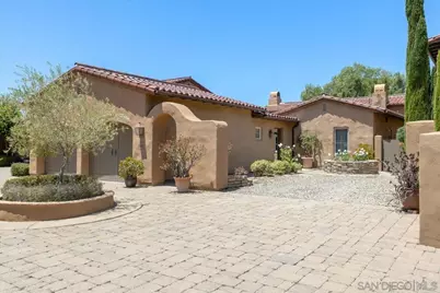  8459 Run Of The Knolls, San Diego, CA 92127 - Photo 3