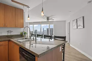 1080 Park Blvd, San Diego, CA 92101 - Photo 11
