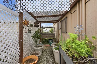  1370 Cabrillo Drive, Hemet, CA 92543 - Photo 25