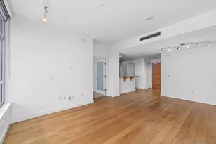 700 W E St, San Diego, CA 92101 - Photo 7