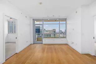 700 W E St, San Diego, CA 92101 - Photo 5