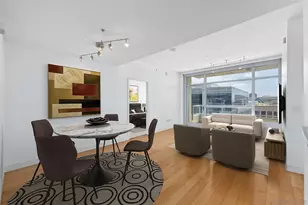 700 W E St, San Diego, CA 92101 - Photo 3