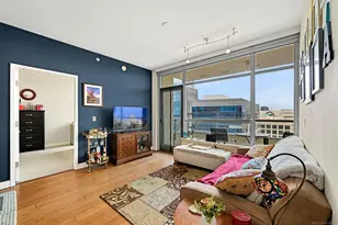 700 W E St, San Diego, CA 92101 - Photo 3