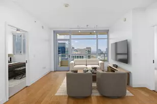 700 W E St, San Diego, CA 92101 - Photo 3