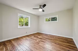 9907 Shadow Hills Dr, Sunland, CA 91040 - Photo 15
