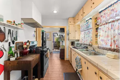  2327 Etiwanda Street, San Diego, CA 92107 - Photo 9