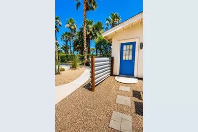  1318 E Via Escuela, Palm Springs, CA 92262 - Photo 15