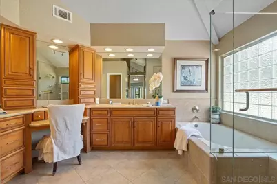  328 Montecito Gln, Escondido, CA 92025 - Photo 27