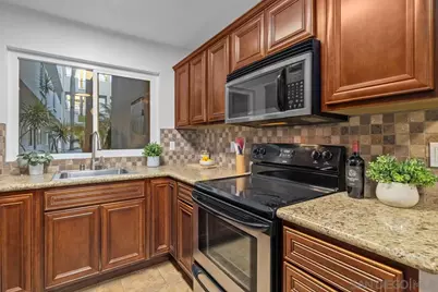  1030 Robinson Ave #210, San Diego, CA 92103 - Photo 5