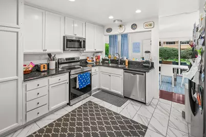  2538 Caminito Muirfield, La Jolla, CA 92037 - Photo 11
