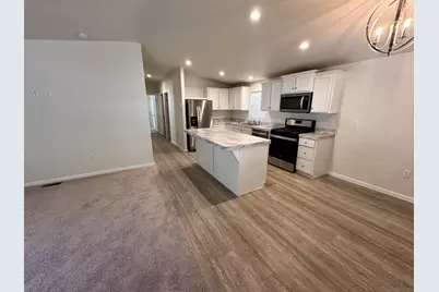  22899 Byron Road #49, Crestline, CA 92325 - Photo 3