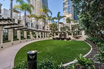  700 W E St #2404, San Diego, CA 92101 - Photo 53