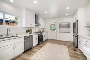 2325 Palermo, San Diego, CA 92106 - Photo 11