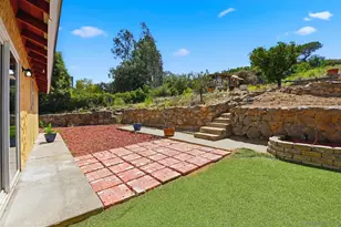 515 Ross Dr, Escondido, CA 92029 - Photo 43