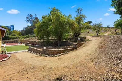  515 Ross Dr, Escondido, CA 92029 - Photo 45